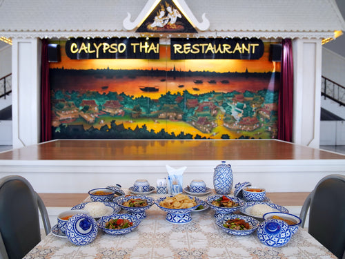 Combo: Thai Favorite Set Dinner And Calypso Cabaret Show