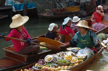 Half Day Railway Market and Damnoensaduak Floating Market (DSTH)