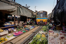 Full Day Damnernsaduak Floating Market and Railway Market With Seafood Lunch (DSTH)